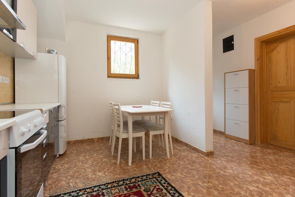 Em Apartment Sarajevo Exterior photo