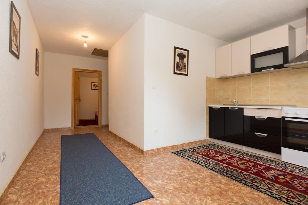 Em Apartment Sarajevo Exterior photo