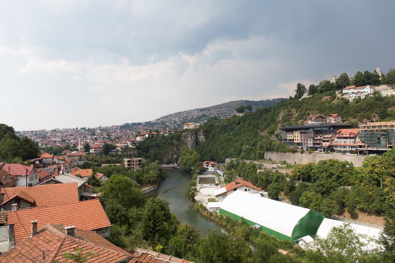 Em Apartment Sarajevo Exterior photo